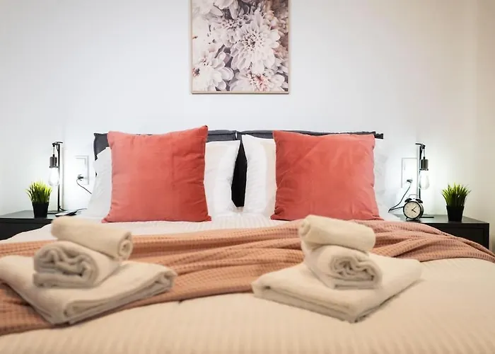 Feel Meteora 1Bd Luxury Apt