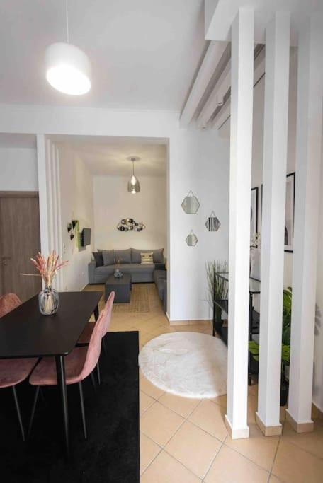 Feel Meteora 1bd Luxury Apartment *